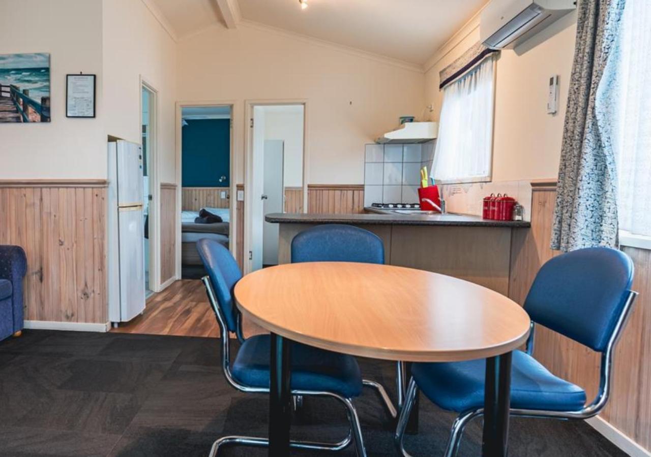 Big4 Tassie Getaway Park Ulverstone Exterior photo
